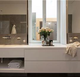 Luxury 7 Bedroom Villa with Heated Pool, Gym, Sauna, Jacuzzi and Sea Views in Dubrovnik, Sleeps 12-14